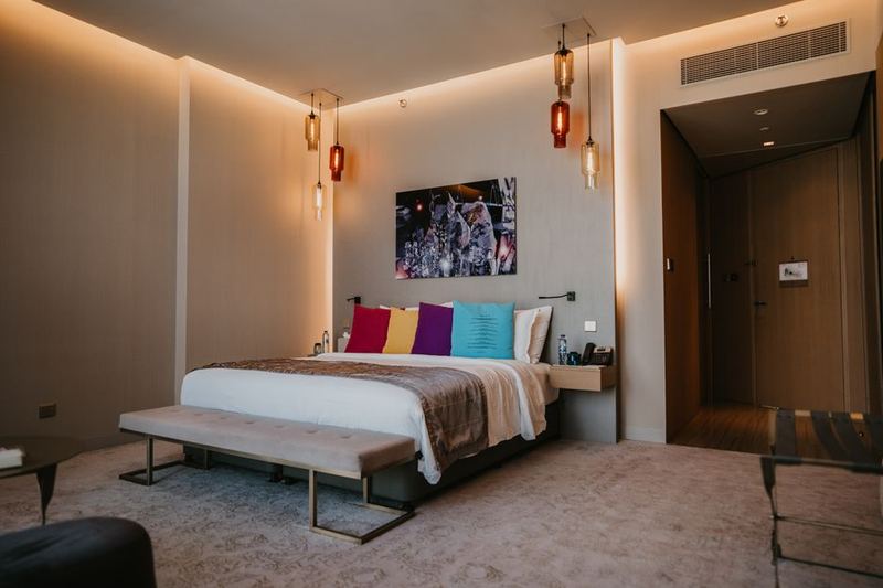 Mistlebay Suite